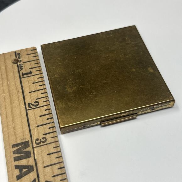 Vtg Elgin American Compact Classic Gold Tone Collectible Elegant Vanity Decor - Picture 1 of 12